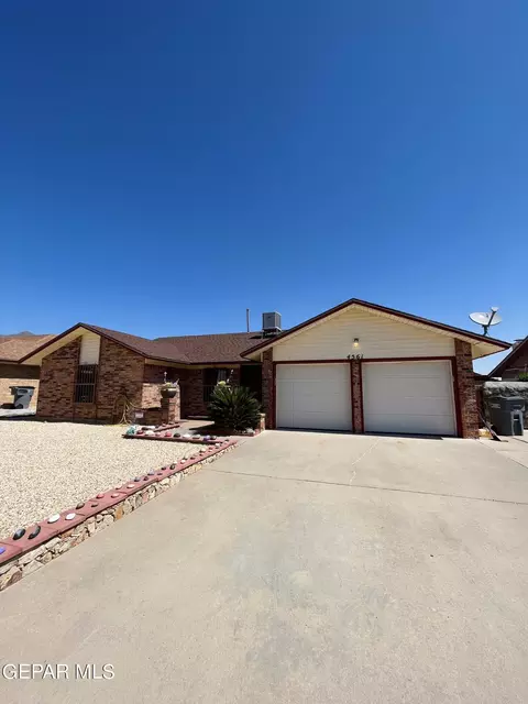 4561 Maj Sprague Ave, El Paso, TX 79924