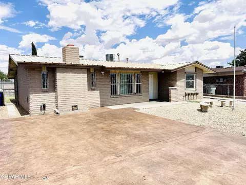 10434 Rushing Rd, El Paso, TX 79924