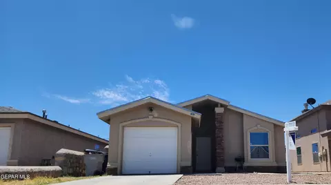 13012 Alfredo Apodaca Dr, El Paso, TX 79938