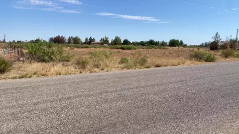 800 David Michael Dr, Chaparral, NM 88081