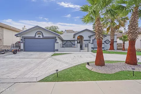 7433 Le Conte Dr, El Paso, TX 79912