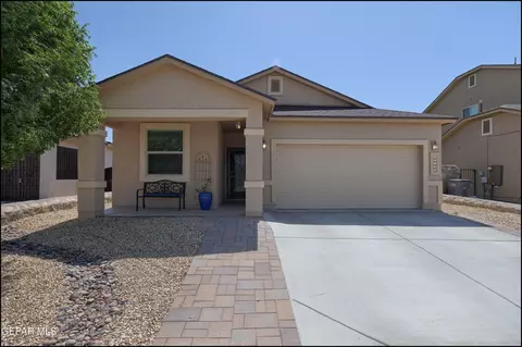 12124 Cherry Wood Ln, El Paso, TX 79924