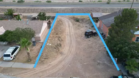 9809 La Morenita Cir, El Paso, TX 79927