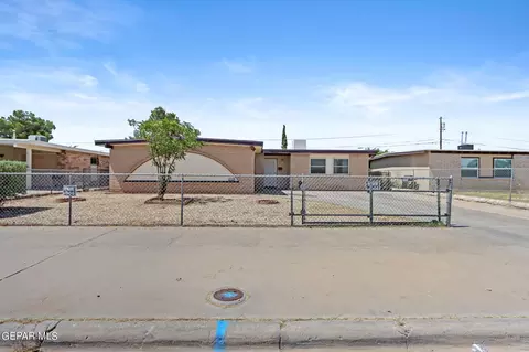 5517 Edinburg Dr, El Paso, TX 79924