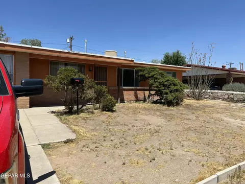 8205 Loma Ter, El Paso, TX 79907