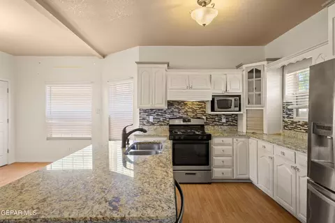 712 Luisa St, Anthony, TX 79821 photo 9
