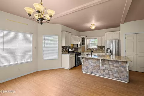 712 Luisa St, Anthony, TX 79821 photo 8