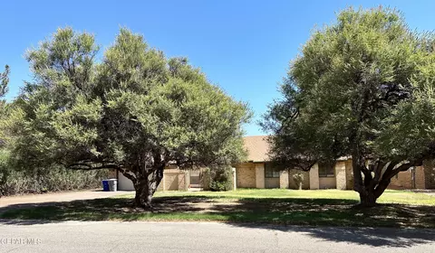 524 Cross Timbers Ct, El Paso, TX 79932