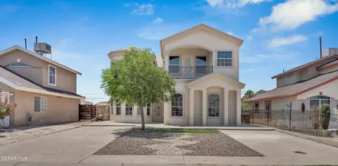 412 Valle Del Mar Dr, El Paso, TX 79927
