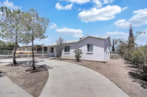 1112 Cimarron St, El Paso, TX 79915