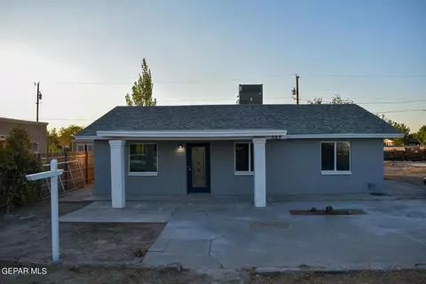 565 Fray Olguin Ct, Socorro, TX 79927