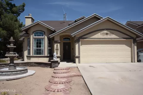 2298 Tierra Humeda Dr, El Paso, TX 79938