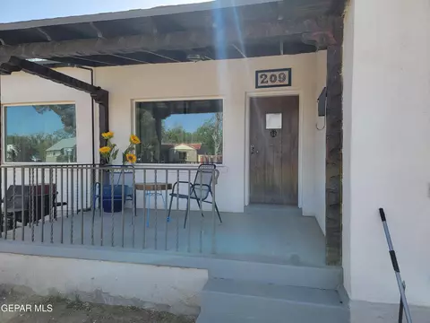 209 Buena Vista St, El Paso, TX 79905