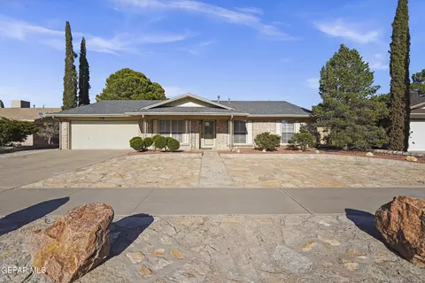 3120 East Glen Dr, El Paso, TX 79936