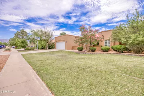 624 Willow Glen Dr, El Paso, TX 79922