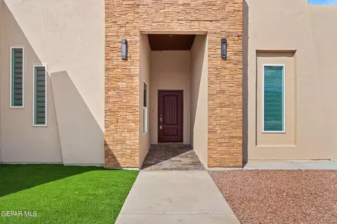 12013 Silent Pl, Socorro, TX 79927