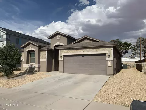 320 Canyon Vista Dr, Horizon City, TX 79928