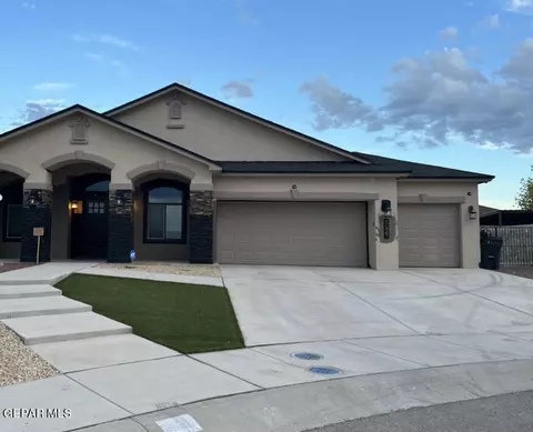 756 Gold Beach Dr, Canutillo, TX 79835