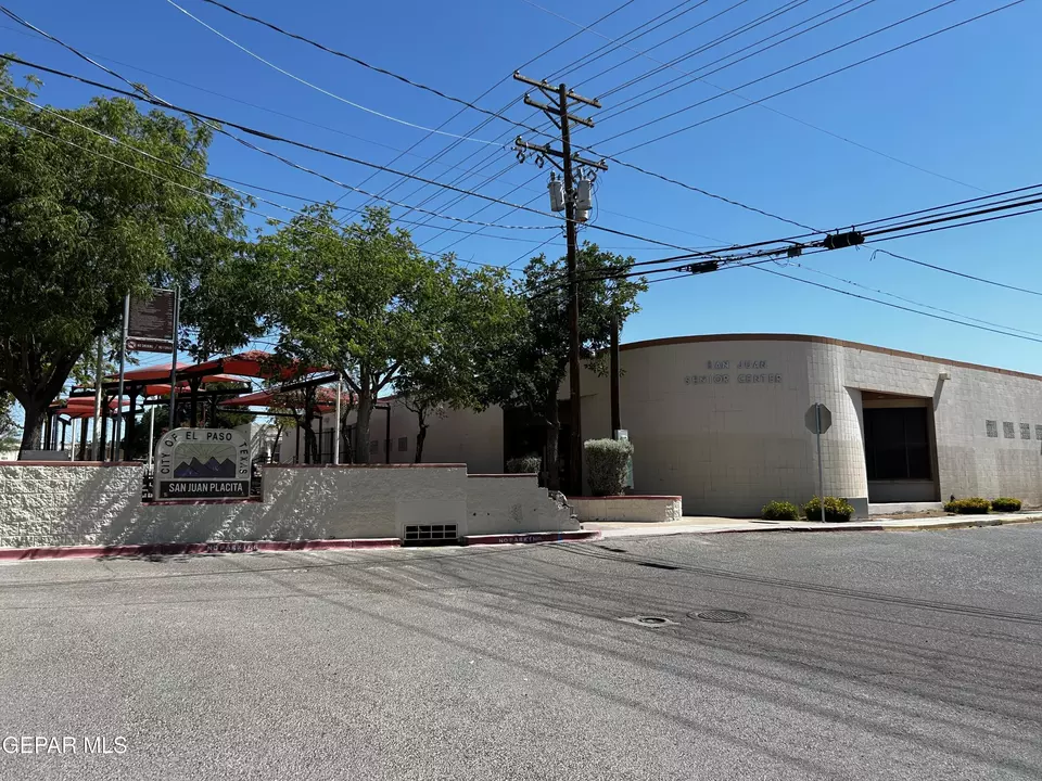  618 N Glenwood St, El Paso, TX 79905 photo 4