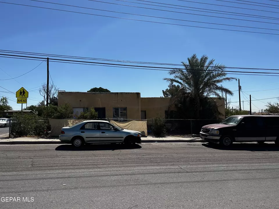  618 N Glenwood St, El Paso, TX 79905 photo 3