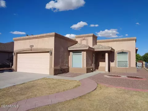 10960 Bullseye St, El Paso, TX 79934