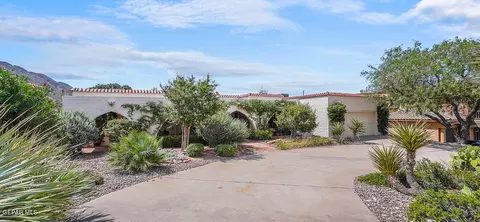 6020 Torrey Pines Dr, El Paso, TX 79912