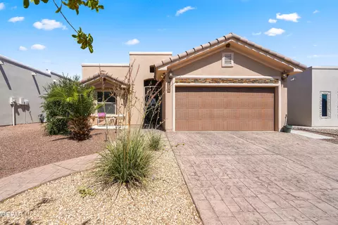 2160 Carlos Leon, El Paso, TX 79938