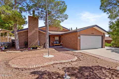 11724 Trey Burton Dr, El Paso, TX 79936