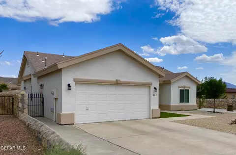 641 Bell Gordon St, Anthony, TX 79821