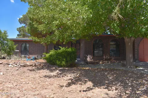 10801 Tom Kite Ct, El Paso, TX 79935