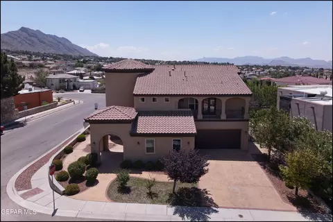 1244 Calle Del Sur Dr, El Paso, TX 79912