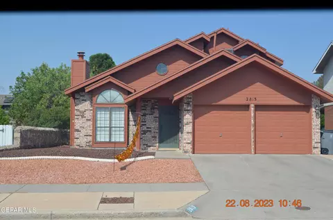 2813 Lake Michigan Dr, El Paso, TX 79936
