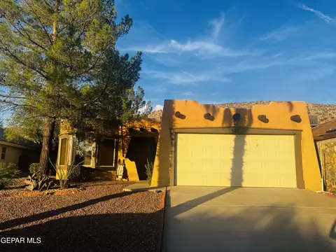 926 Totonaca Ln, El Paso, TX 79912