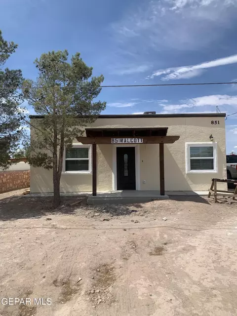 851 Walcott Rd, Socorro, TX 79927