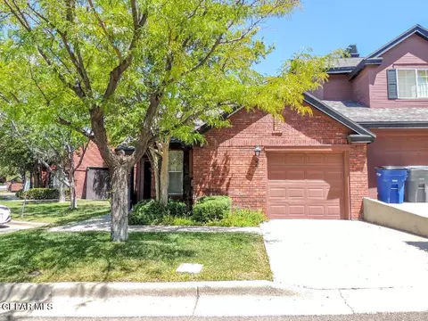 7 Williamsburg Dr, El Paso, TX 79912