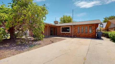 10316 Blackwood Ave, El Paso, TX 79925