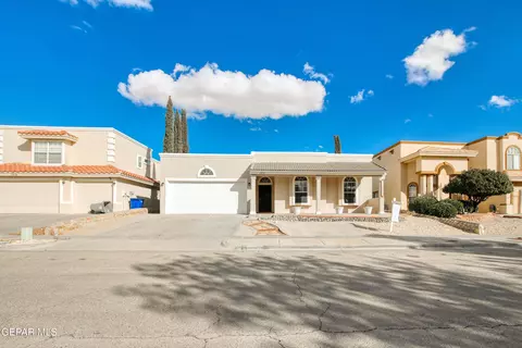 1912 Crystal Ridge St, El Paso, TX 79938