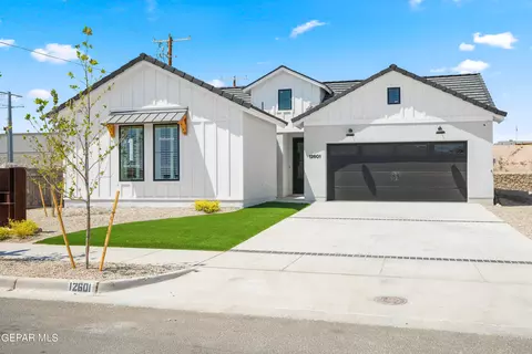 321 Playa Vista St, Horizon City, TX 79928