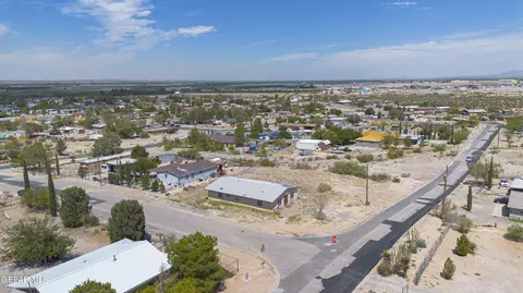 421 Silver Rd, Vinton, TX 79821 photo 9