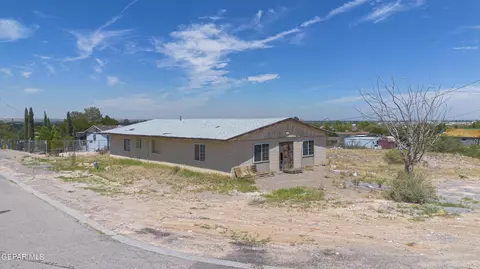 421 Silver Rd, Vinton, TX 79821 photo 3