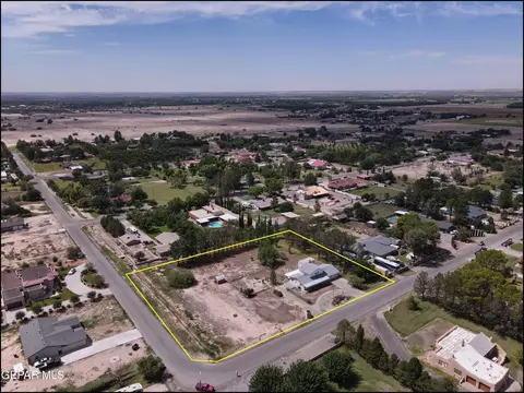 140 Libby Rd, Canutillo, TX 79835