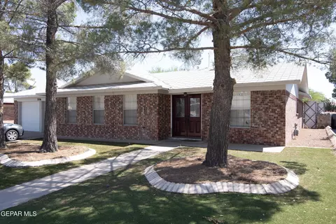 3356 Guthrie St, El Paso, TX 79935