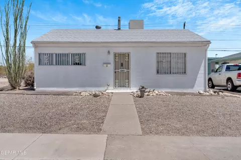5201 Timberwolf Dr, El Paso, TX 79903