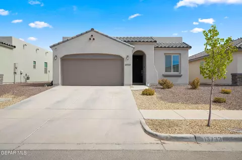 13733 Olney Ave, Horizon City, TX 79928