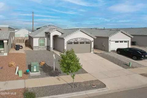 1076 Stoke St, Horizon City, TX 79928