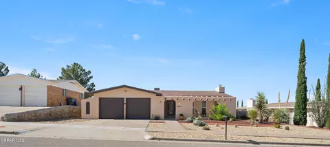 6940 La Cadena Dr, El Paso, TX 79912