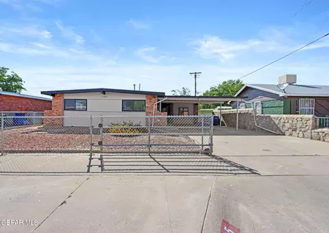 10085 Newcastle Dr, El Paso, TX 79924
