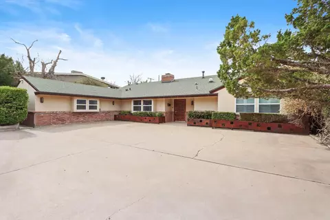 3949 Flamingo Dr, El Paso, TX 79902