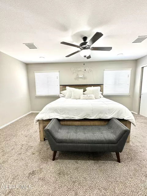 820 Nena Shapleigh, Socorro, TX 79927