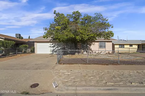 10828 Opalstone St, El Paso, TX 79924